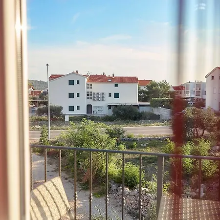 Apartman Suncica Apartment *