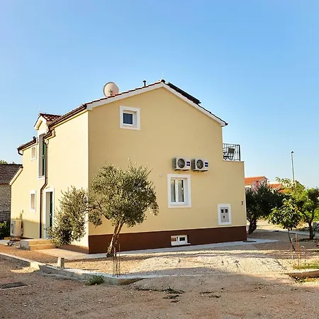 شقة Apartman Suncica *
